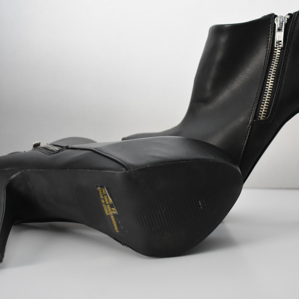 Heeled booties - Picture 4 of 4